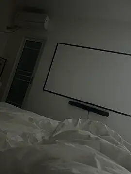 lucynan online show from February 2026 03:31:02 PM