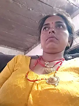 Snapshot of Mahima_rani34 chatting on May 2026 11:53:02 PM Mahima rani34 online show from May 2026 11:53:02 PM