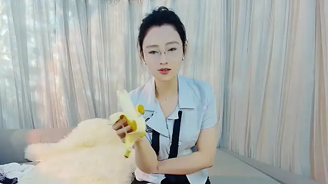 HCOCO online show from April 2026 01:41:01 PM