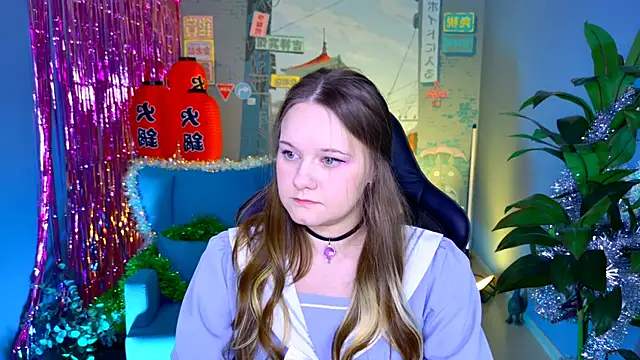 auroranelson online show from December 2025 04:04:01 PM