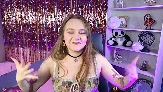 auroranelson online show from April 2026 05:32:02 PM