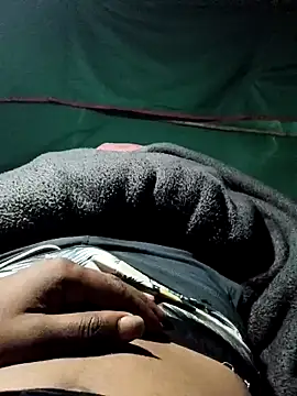 Hot2602 online show from December 2025 01:18:02 PM