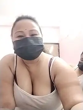 Snapshot of DesiSeductress chatting on February 2026 04:50:01 PM DesiSeductress online show from February 2026 04:50:01 PM