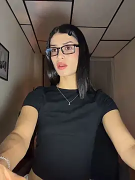 Snapshot of Godsfavorite19 chatting on February 2026 01:21:02 AM Godsfavorite19 online show from February 2026 01:21:02 AM