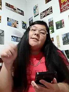 Snapshot of Lunaaaa_Hot chatting on December 2025 04:09:01 AM Lunaaaa Hot online show from December 2025 04:09:01 AM