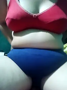 Snapshot of suman_bhabhi001 chatting on May 2026 04:04:02 PM suman bhabhi001 online show from May 2026 04:04:02 PM