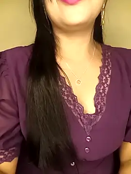 Snapshot of Deshi_bhabhi143 chatting on April 2026 01:45:02 PM Deshi bhabhi143 online show from April 2026 01:45:02 PM