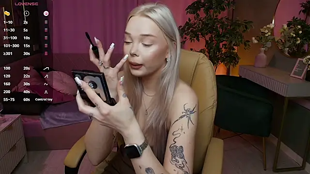 Leslie Caronn online show from April 2026 07:36:02 AM