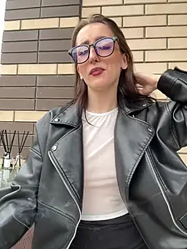 Snapshot of LuxBrunette_ chatting on March 2026 08:48:01 AM LuxBrunette online show from March 2026 08:48:01 AM