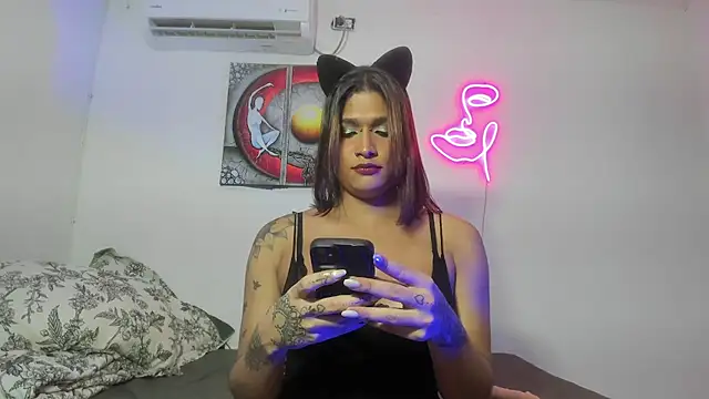 Maya Nova online show from January 2026 03:20:01 AM