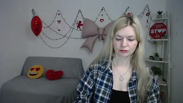 Snapshot of MelissaTyler chatting on February 2026 05:48:02 AM MelissaTyler online show from February 2026 05:48:02 AM