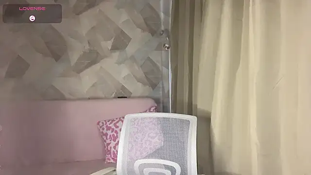 Scarlet cat online show from February 2026 06:10:02 AM