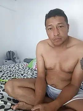 Snapshot of pareja_latina1483 chatting on January 2026 09:51:01 PM pareja latina1483 online show from January 2026 09:51:01 PM