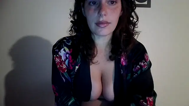 freckledbelle online show from February 2026 11:52:01 PM