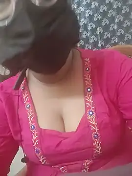 Snapshot of MaggieTelugu-15 chatting on July 2026 07:32:02 AM MaggieTelugu-15 online show from July 2026 07:32:02 AM