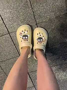Molly-xiao online show from May 2026 05:07:01 PM