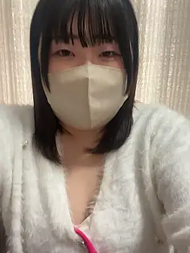 Snapshot of Mikami_00122 chatting on February 2026 05:11:01 AM Mikami 00122 online show from February 2026 05:11:01 AM