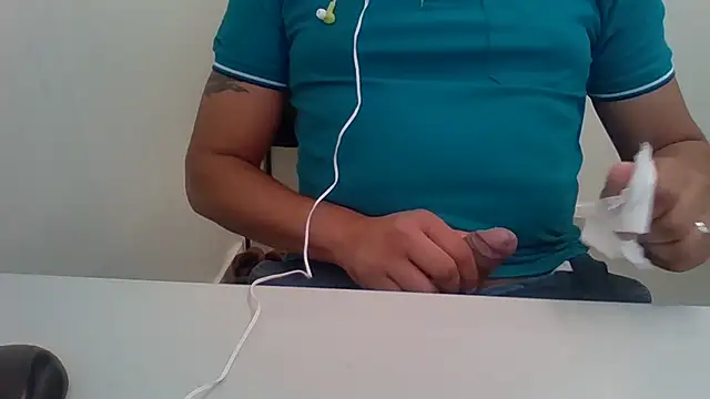 Snapshot of Moreno_Casado_Safado chatting on July 2026 12:34:01 PM Moreno Casado Safado online show from July 2026 12:34:01 PM