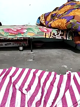 Snapshot of Yours-Zeenat chatting on February 2026 08:35:01 AM Yours-Zeenat online show from February 2026 08:35:01 AM