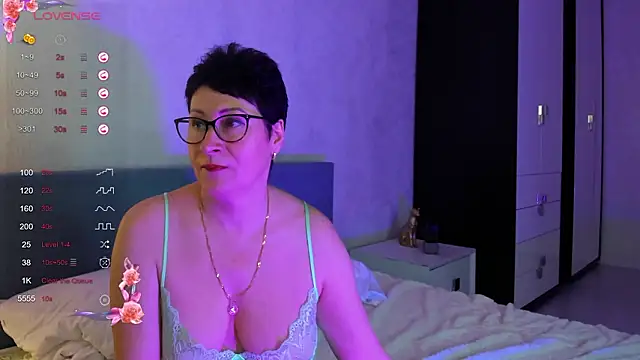 Snapshot of JennyMons chatting on February 2026 08:02:01 AM JennyMons online show from February 2026 08:02:01 AM