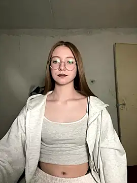 Eseniya  online show from January 2026 01:35:02 PM