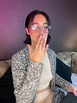 Snapshot of luna_gv chatting on February 2026 11:39:02 AM luna gv online show from February 2026 11:39:02 AM