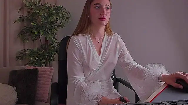 RinaKlark online show from May 2026 10:40:01 PM