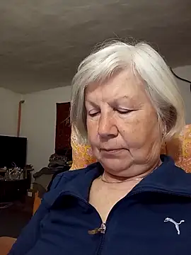 KlaudiaDarling online show from March 2026 11:04:01 PM