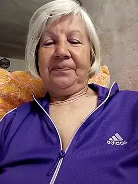 KlaudiaDarling online show from April 2026 06:38:01 PM