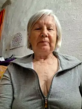KlaudiaDarling online show from May 2026 05:52:01 PM