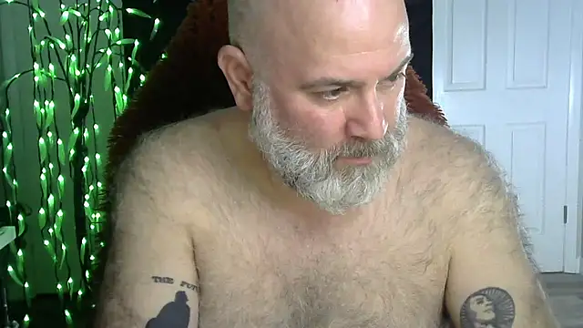 Snapshot of XJJ77x chatting on January 2026 04:37:02 AM XJJ77x online show from January 2026 04:37:02 AM