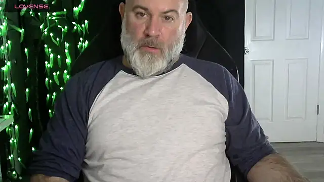 Snapshot of XJJ77x chatting on February 2026 02:15:02 AM XJJ77x online show from February 2026 02:15:02 AM