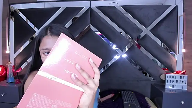 Snapshot of melody__sweet_ chatting on February 2026 07:07:01 PM melody sweet online show from February 2026 07:07:01 PM