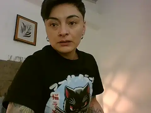 Snapshot of kat_paradise chatting on January 2026 12:09:02 PM kat paradise online show from January 2026 12:09:02 PM