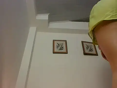 Snapshot of kat_paradise chatting on January 2026 12:20:01 PM kat paradise online show from January 2026 12:20:01 PM