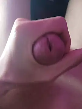 TrebleShebeen online show from April 2026 11:27:02 PM