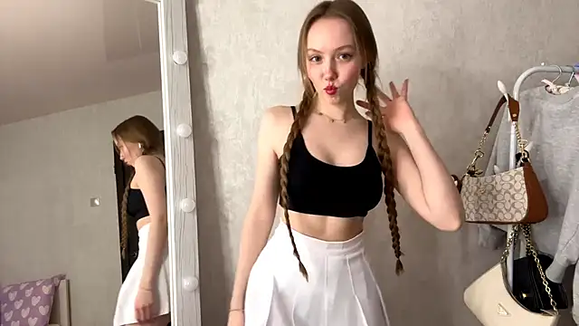 Taisiyavankova online show from February 2026 03:24:02 PM