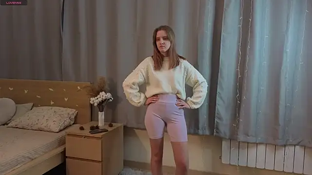 Snapshot of RennaHettes chatting on January 2026 01:20:01 AM RennaHettes online show from January 2026 01:20:01 AM