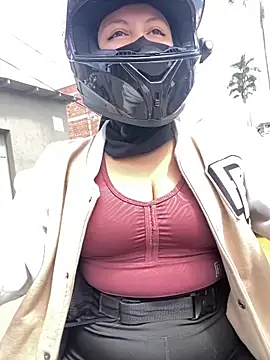 Snapshot of Scarlet_auraa chatting on February 2026 07:22:01 PM Scarlet auraa online show from February 2026 07:22:01 PM