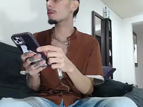 levconnor online show from February 2026 08:41:02 PM