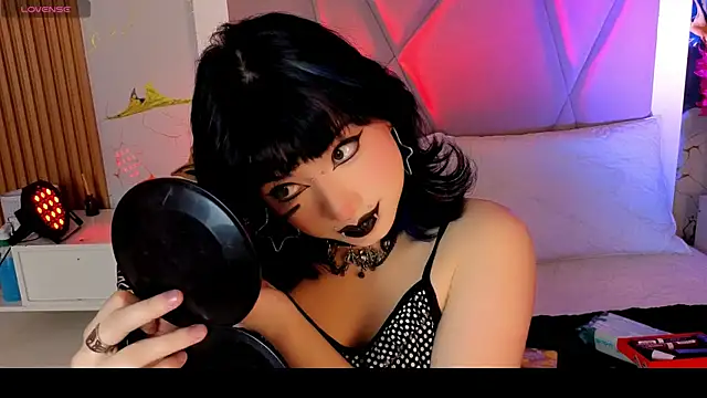 Sienna Desiree online show from April 2026 02:56:02 PM