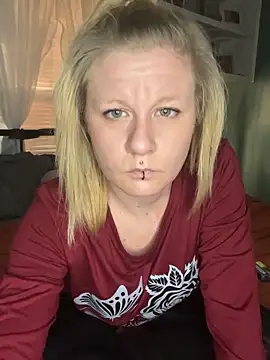 Snapshot of Autumn_paige chatting on February 2026 10:36:02 PM Autumn paige online show from February 2026 10:36:02 PM