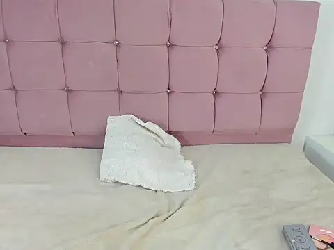 Snapshot of MiaKleinX chatting on February 2026 10:28:02 PM MiaKleinX online show from February 2026 10:28:02 PM