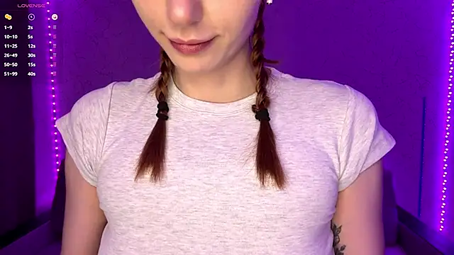Snapshot of BlondeBun chatting on June 2026 05:13:02 PM BlondeBun online show from June 2026 05:13:02 PM