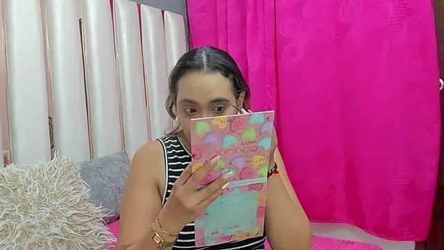 Snapshot of IsabelaAcosta chatting on February 2026 01:26:02 PM IsabelaAcosta online show from February 2026 01:26:02 PM