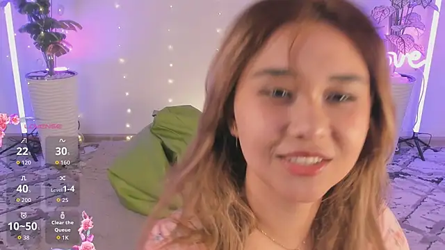 Snapshot of larabae chatting on February 2026 08:35:01 PM larabae online show from February 2026 08:35:01 PM