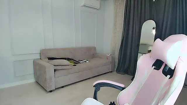 Snapshot of jasmilee chatting on July 2026 12:22:02 PM jasmilee online show from July 2026 12:22:02 PM