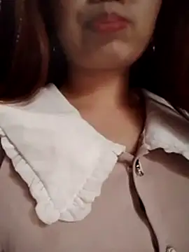 Snapshot of _Bong_02 chatting on February 2026 08:13:01 AM Bong 02 online show from February 2026 08:13:01 AM