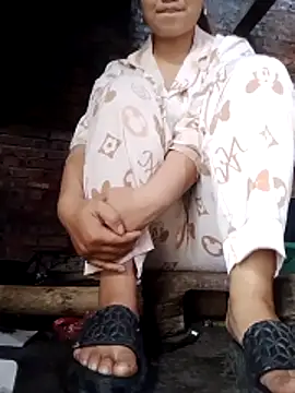 Snapshot of _Bong_02 chatting on February 2026 01:24:02 AM Bong 02 online show from February 2026 01:24:02 AM