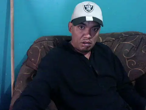 latinomoreno95 online show from June 2026 06:34:02 PM